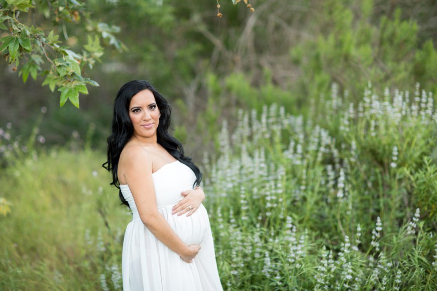 Finding the Perfect Maternity Photographer in Austin