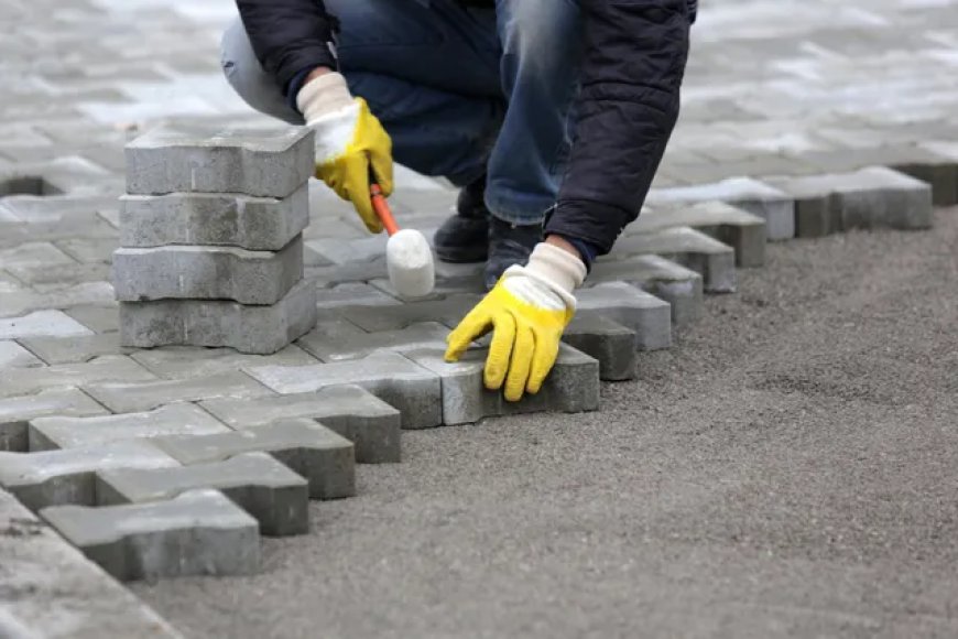 Transforming Landscapes: Maple Valley's Premier Paver Installation