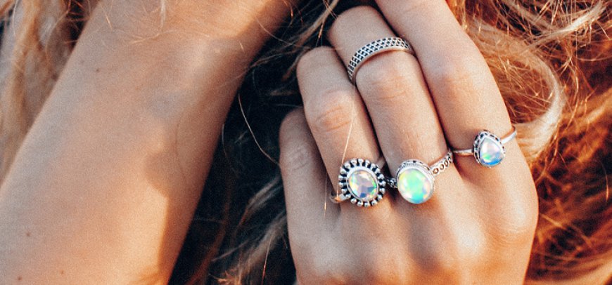 The Healing Powers of Opal Jewelry: Myth or Reality?