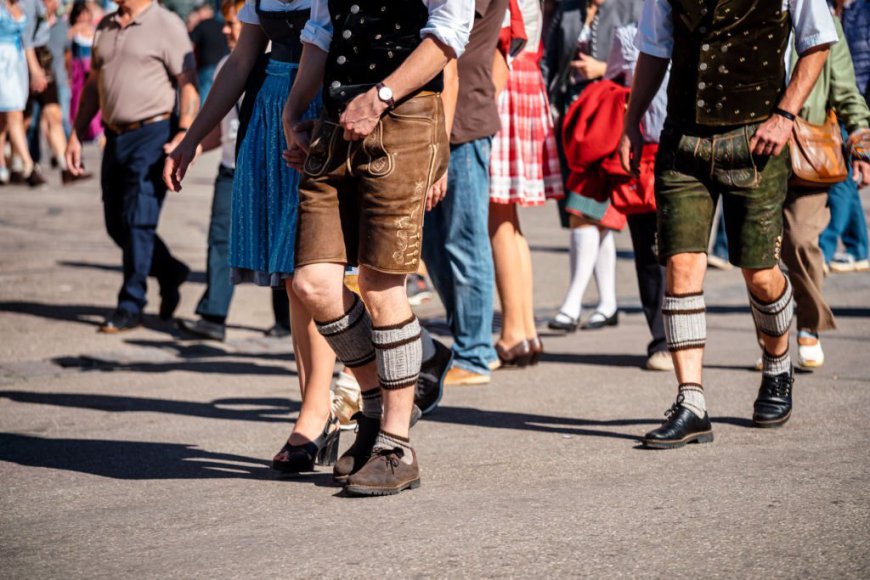 What Makes Lederhosen a Versatile Option for Different Cultural Events?