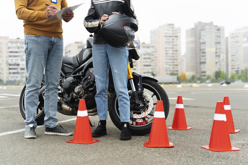 How Driving Schools Contribute to Road Safety in Melbourne