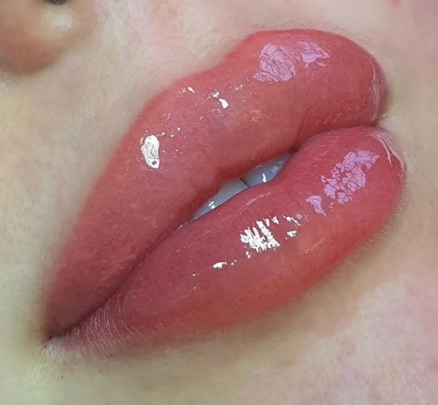 Permanent Lip Blushing Treatment: Color Without Commitment