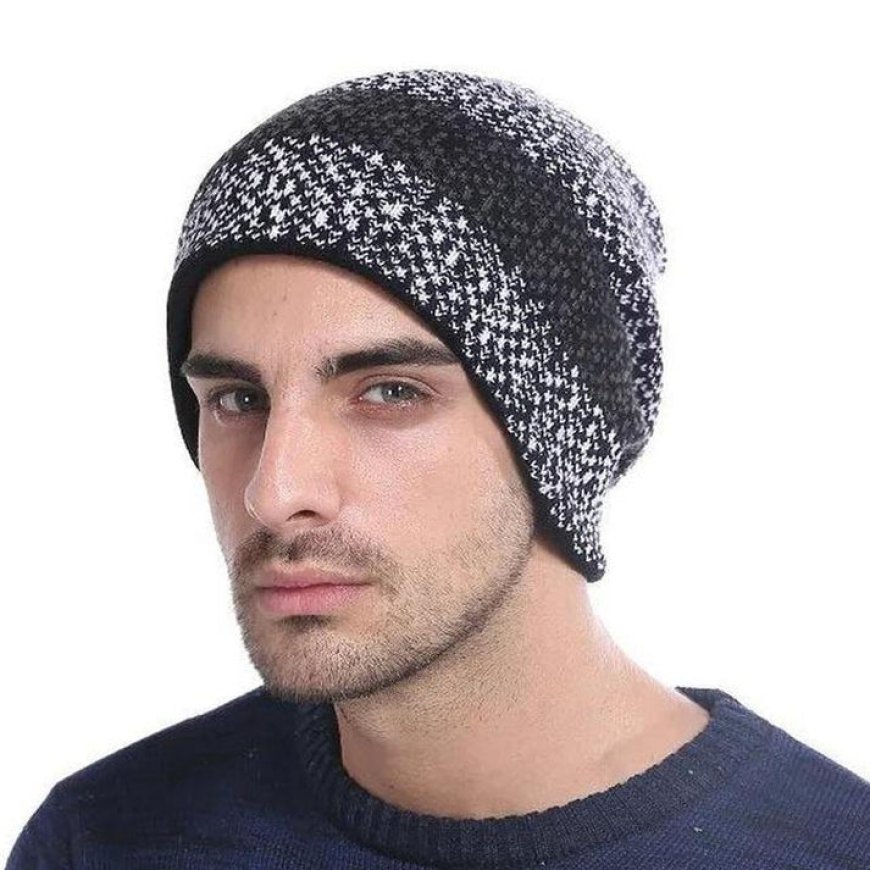 Fashion Meets Functionality: The Black Beanie Hat