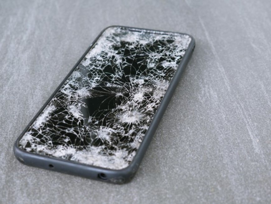 How to Find Reliable Places That Repair Phone Screens