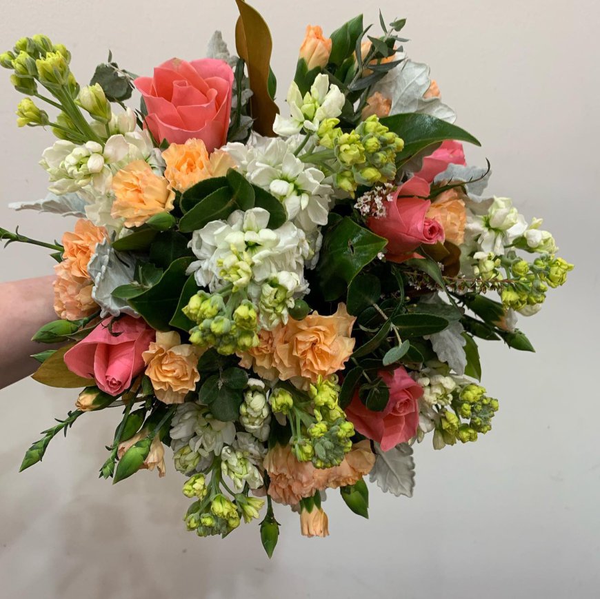 Seasonal Flowers from Bayleaves Florist Brighton to Brighten Any Day