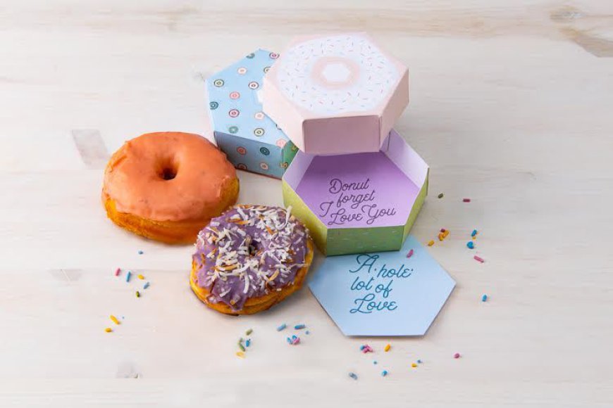 White custom donut boxes near me in small size