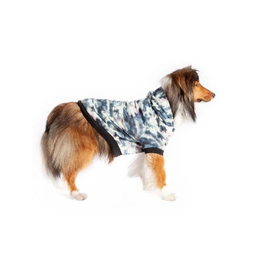 Comprehensive Guide to Dog Clothing: Style, Functionality, and Choosing the Best Apparel for Your Dog