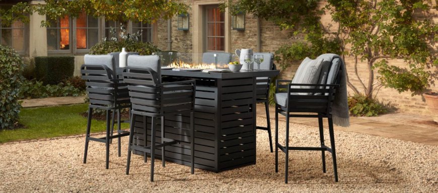 Could a Fire Pit Table Be the Centerpiece of Your Outdoor Experience?