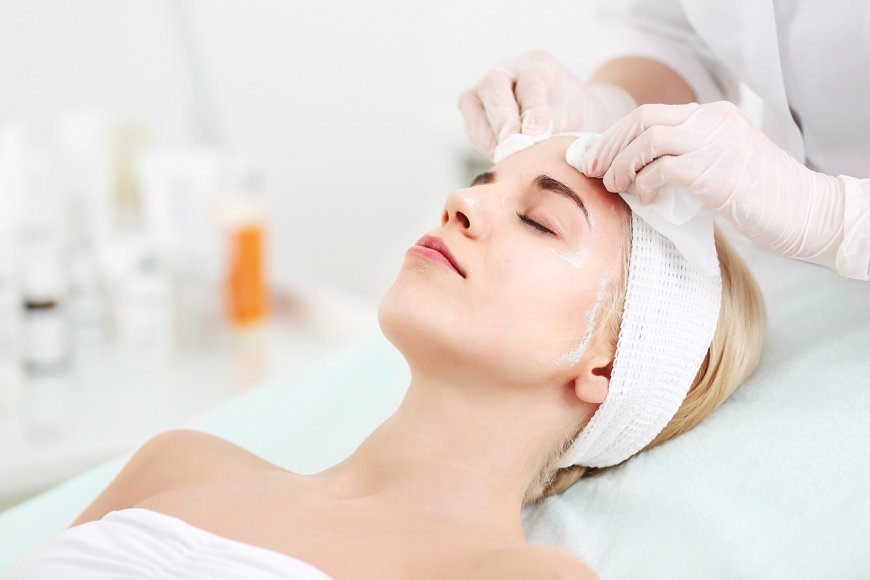 Chemical Peels in Dubai: What You Need to Know for Aging Skin