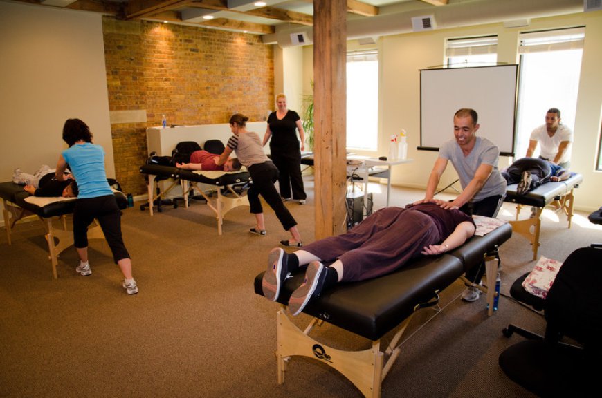 Finding the Right Chicago Massage Training for You