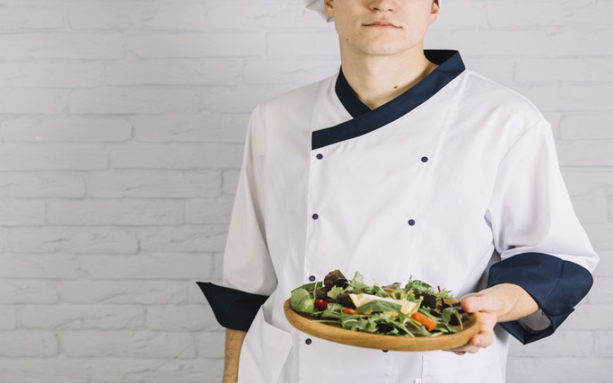 The Significance of Wearing Appropriate Uniforms in the Food Service Industry