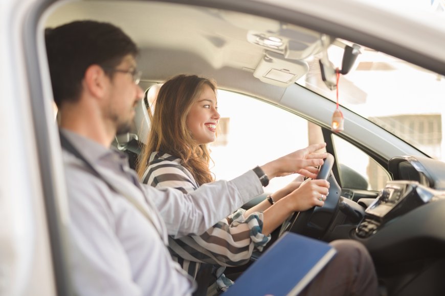 The Best Techniques Taught by Driving Schools in North York