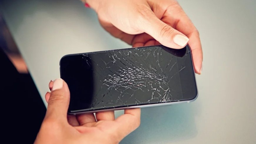 Save Money and Time: How to Handle a Cracked Phone Screen Repair