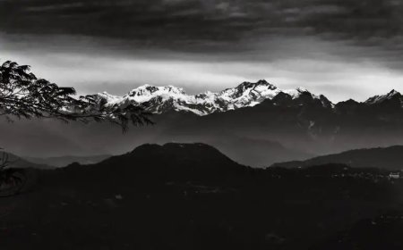 Discover the Untamed Beauty and Epic Power of the Kanchenjunga Circuit Trek