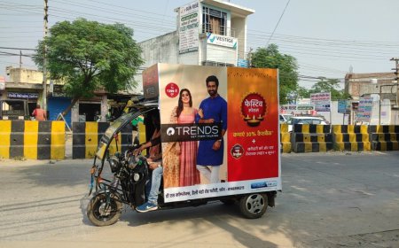 E-Rickshaw Advertising: Local Targeting & High Visibility for Brands