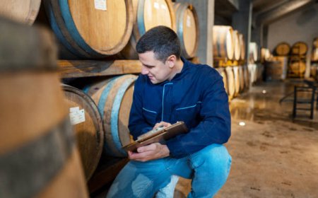 6 Etiquettes to Follow at the Best Wine Bar in New Smyrna