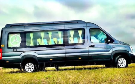 Why Choosing the Right Tempo Traveller Company Matters