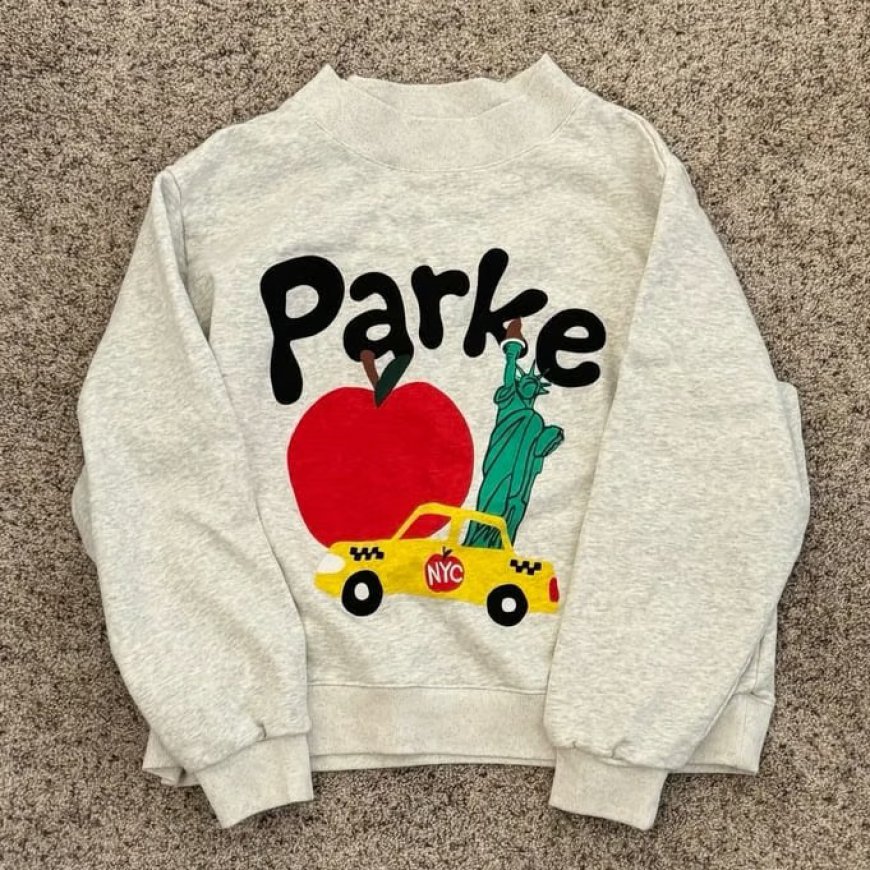 Crafted for daily comfort, the Parke Sweatshirt pairs well with jeans, joggers, or layered outfits.