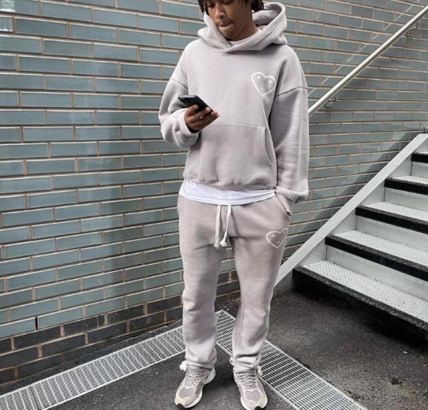 Why Carsicko Hoodie Is a Must Have in 2026