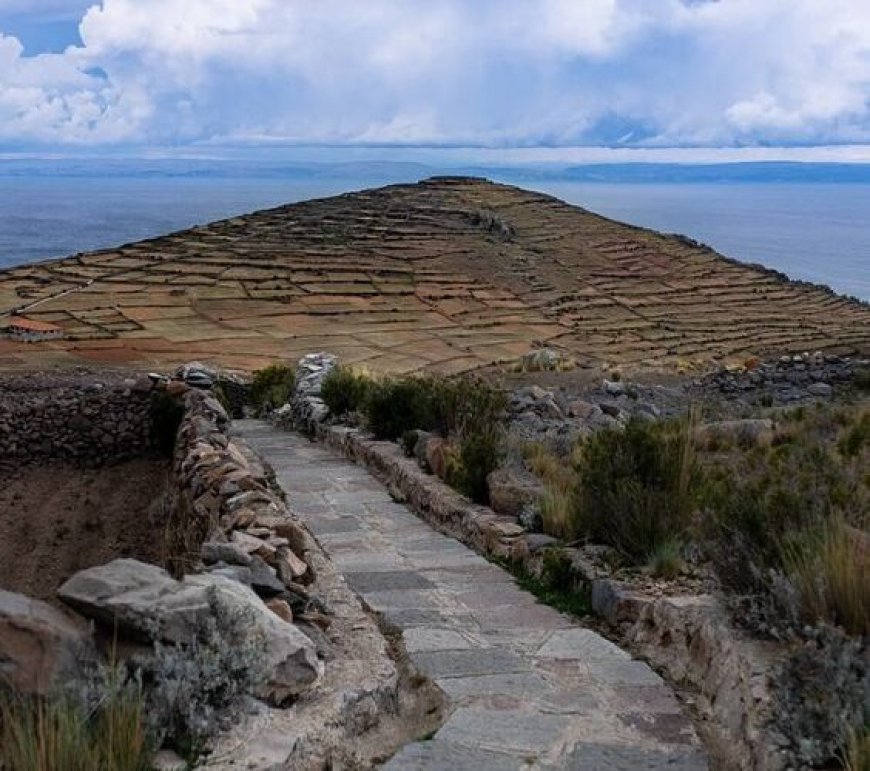 Budget Tips for a Lake Titicaca 2-Day Tour