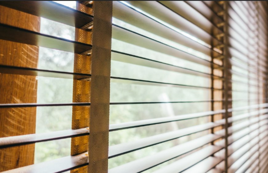 Wooven Wood Shades Trend Report: The Colors, Edge Banding, and Liners People Choose Now