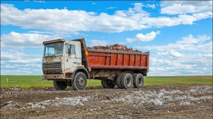 Dump Trailer Rental vs. Dumpster Rental for Home Cleanouts