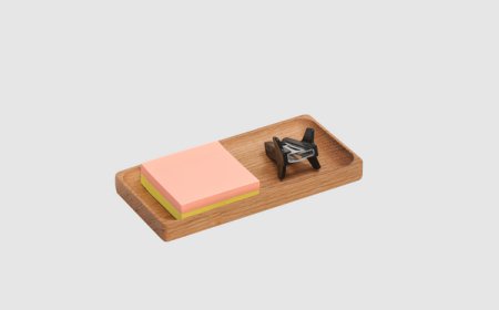 صينية تنظيم المكتب الخشبية الأنيقة | أفضل إكسسوارات مكتب خشبية لترتيب عملي وجمالي