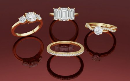 Classic Women’s Rose Gold Ring with Timeless Design