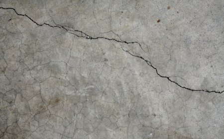 How Sydney Caulking Specialists Repair Concrete Cracks the Right Way