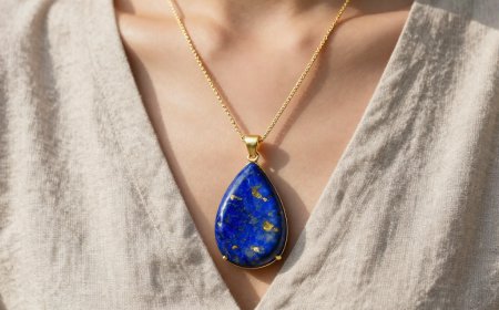 What Does a Lapis Lazuli Necklace Symbolize? Meaning, History & Style