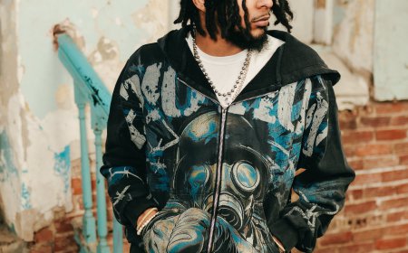 Mixed Emotions Clothing and Cactus Jack Merch: How Streetwear is Redefining Style