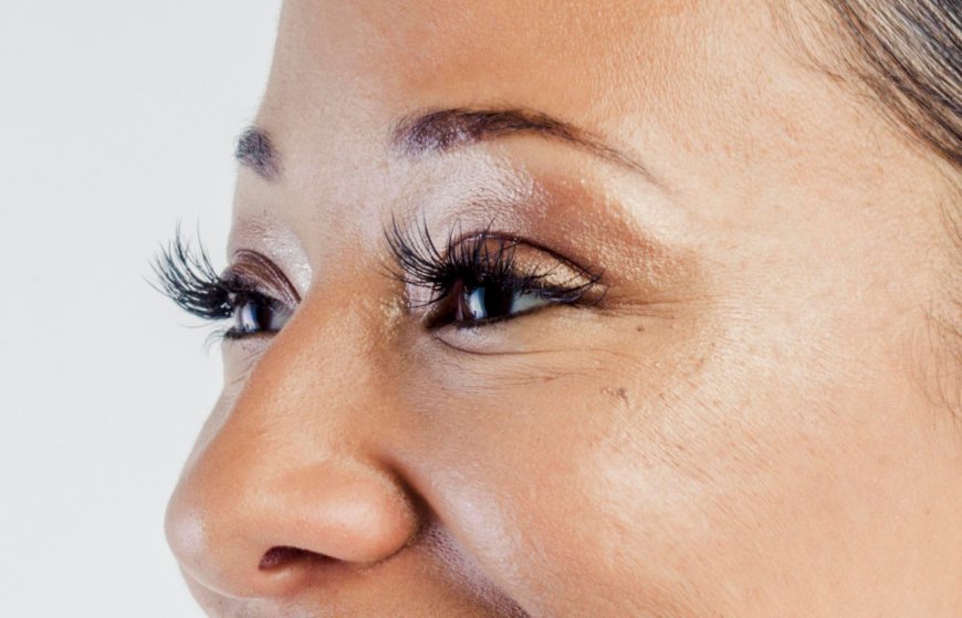 What Are the Benefits of Eyelash Hair Transplant?