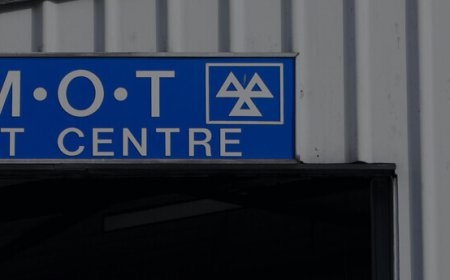 The Importance of Regular Car Servicing and MOT Testing