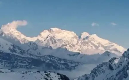 Chulu East Peak Ultimate Challenge: Rise Above Clouds in Nepal’s Wild Mountains