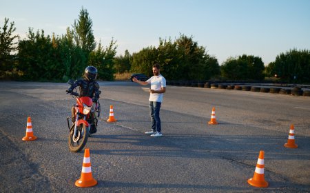 Waarom Een Proefles Motorrijden in Tilburg De Beste Start Is Voor Jouw Motorrijbewijs