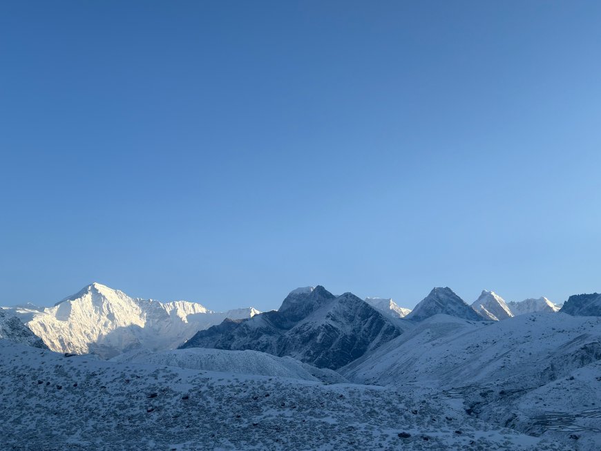Breathtaking Mountain Escape Through the Everest View Trek of Legendary Himalayas