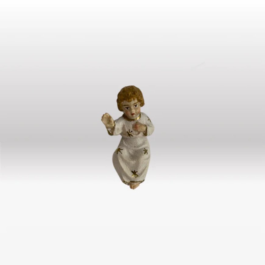 Come si è evoluto il design della stalla del presepe dalle prime scene artigianali ad oggi?