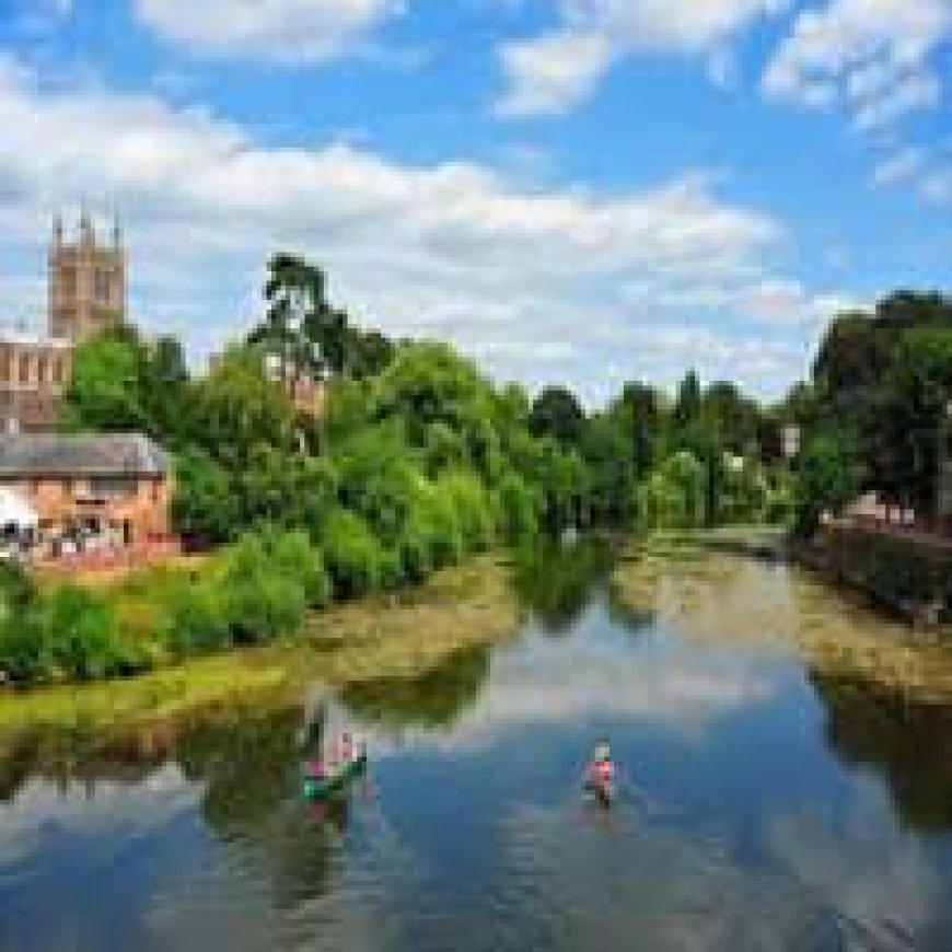 Beyond the Pub Crawl: Top East Midlands Destinations for the Over-30 Explorer