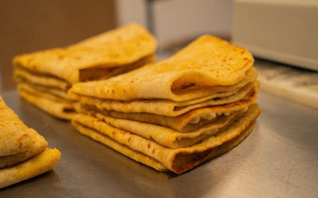 Aarti Roti Taste: Authentieke Surinaamse Roti in Aalsmeer