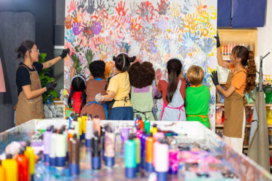 How Children’s Art Classes Boost Imagination and Confidence