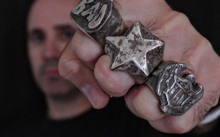 How Do You Find Men's Sterling Silver Rings That No One Else Has at the Bar?