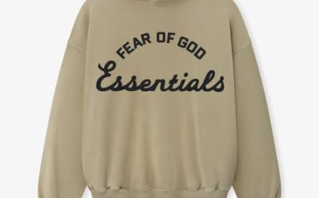 Oversized or True to Size? Decoding Essentials Hoodie Fits