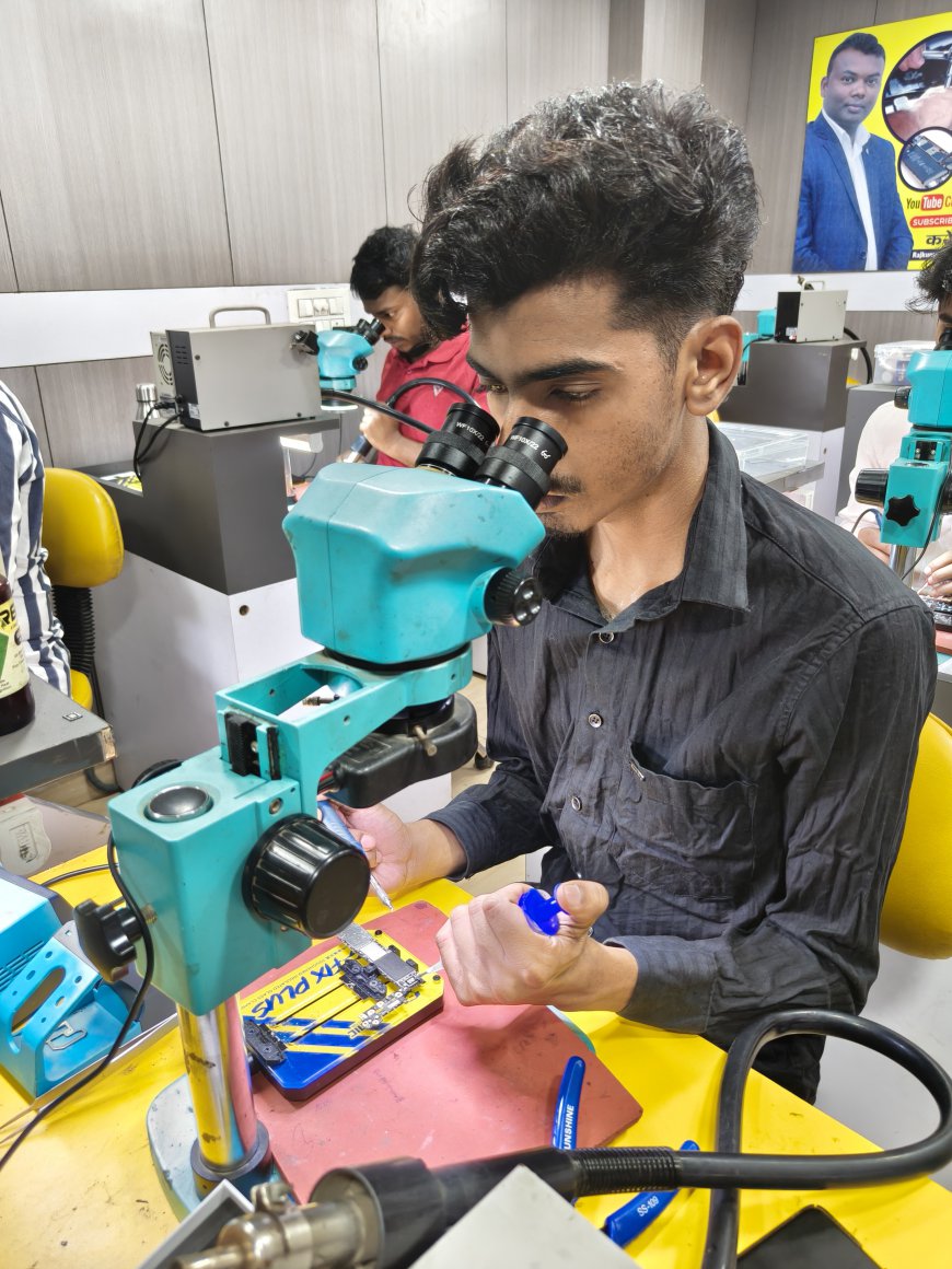 How Does Multitech Institute Simplify Mobile Repairing Course Training?