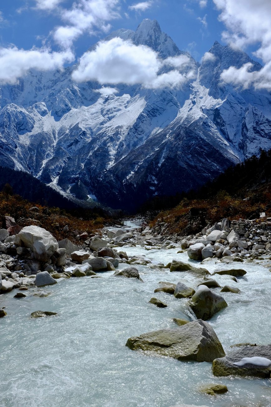 Can Beginners Successfully Complete the Challenging Manaslu Circuit Trek?