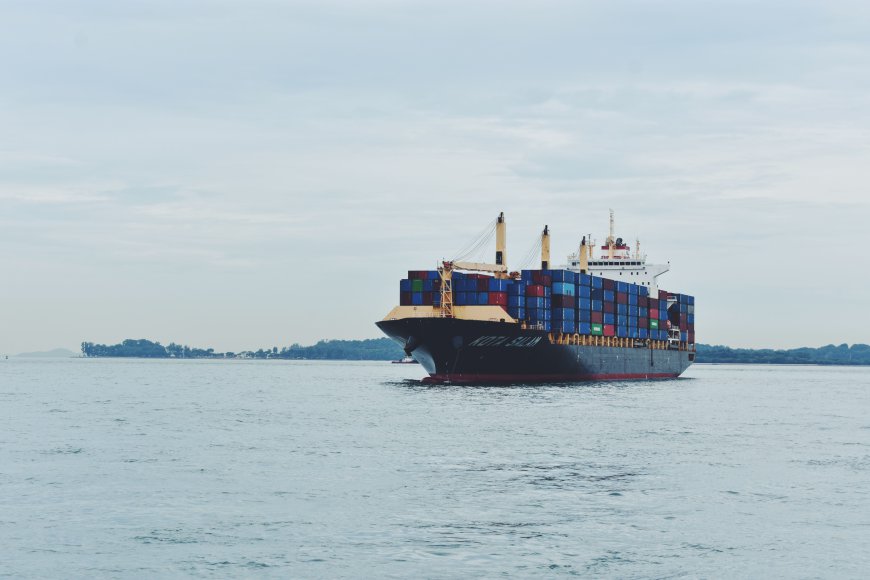 How Weather-Related Risks Affect Marine Liability Insurance Claims