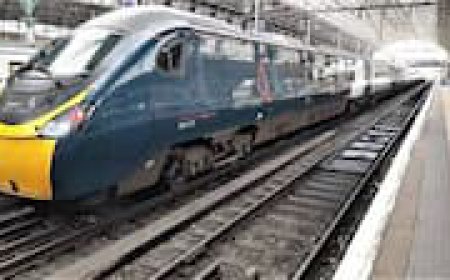 What Are the Best Ways to Travel from London to Manchester