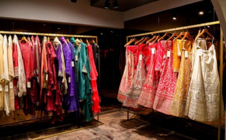 Designer Outfits for Bride Delhi: A Complete Guide to Choosing Timeless Bridal Fashion
