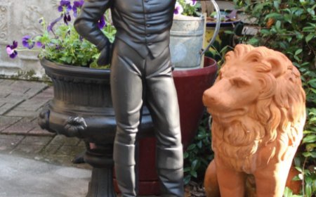 Is a Black Lawn Jockey Antique a Rare Treasure or a Historic Relic?