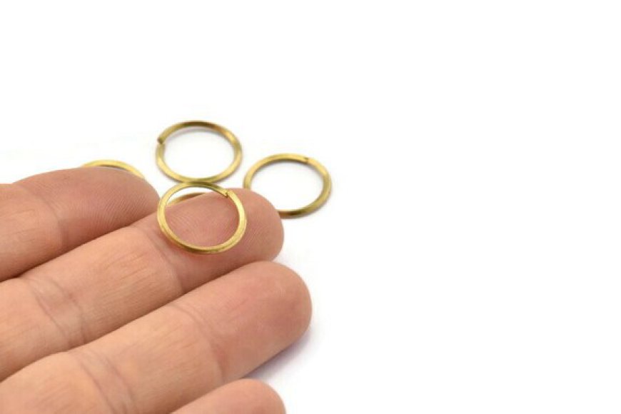 How Brass Jump Rings Enhance the Beauty and Durability of Handmade Jewelry