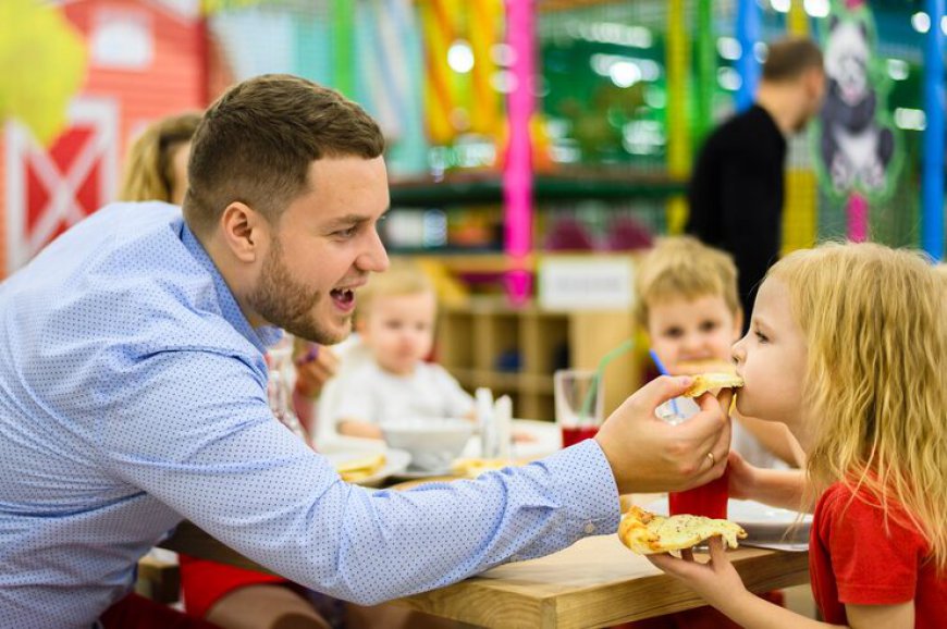 Tips for Family Dining to be Relaxed Meals for Young Children